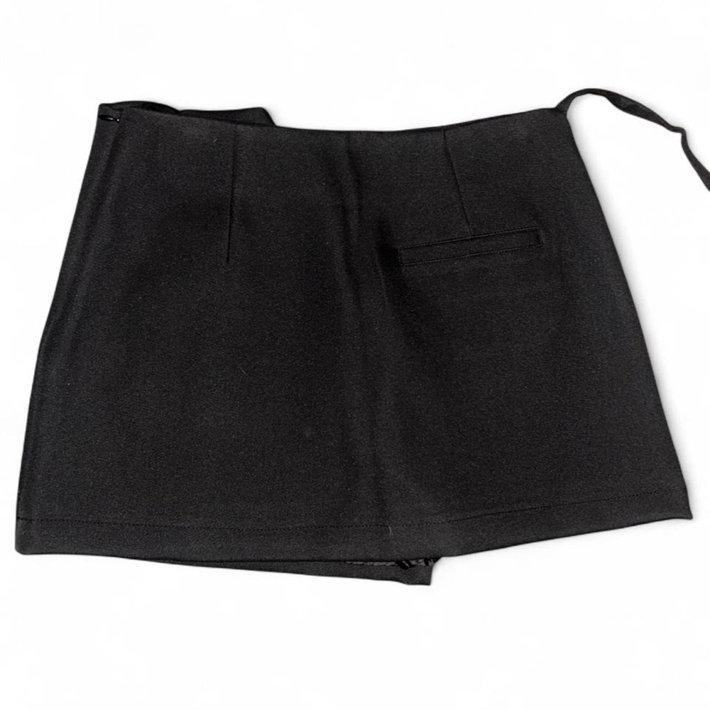 Vici Cargo Wrap Mini Skort - Size Medium - EUC - Picture 5 of 8